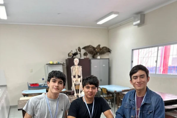 Alumnos del Gymnasium ganaron las Olimpiadas de Biología