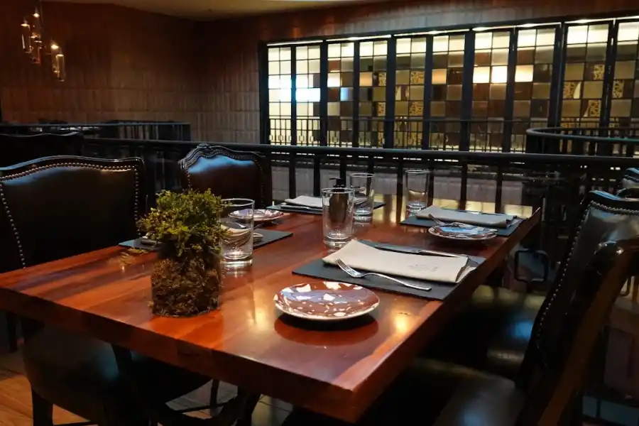 Con luces tenues, Elena constituyó el lugar ideal para que la artista pudiera refugiarse de la prensa y los fanáticos