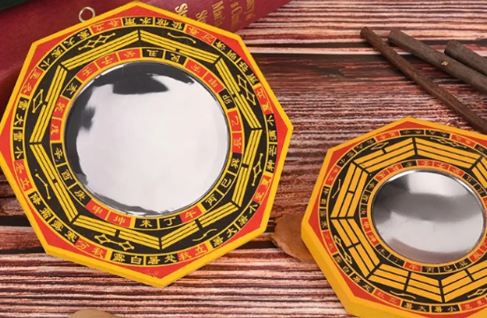 Feng Shui: tres objetos que deberías tener en la puerta de casa para atraer a la abundancia