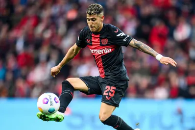 Bayern Leverkusen de Tucu Palacios volvió a ser líder en Alemania tras la goleada