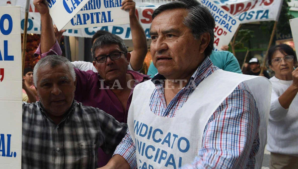 LÍDER DE SOEM. Osvaldo Cacho Acosta, dirigente del sindicato de trabajadores municipales de la Capital. FOTO DE ARCHIVO LA GACETA