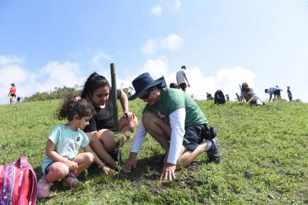Un domingo verde en San Javier: reforestación y diversión con conciencia