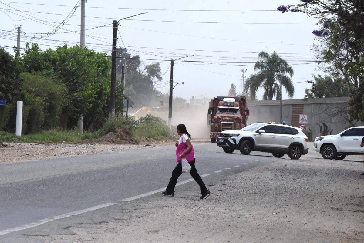 PROMESA. “Decían que iban a ensanchar la ruta pero quedó ahí”, se dice. LA GACETA / FOTO DE DIEGO ARÁOZ. 