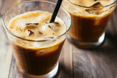 Cómo preparar el batido de café recomendado para ganar masa muscular en piernas y glúteos