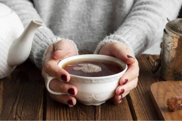 Conocé la infusión que deshincha la panza, relaja y mejora la memoria