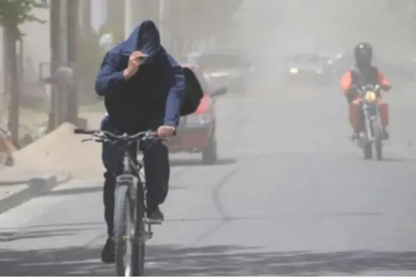 Alerta meteorológica: en qué provincias deberán cuidarse de los vientos fuertes