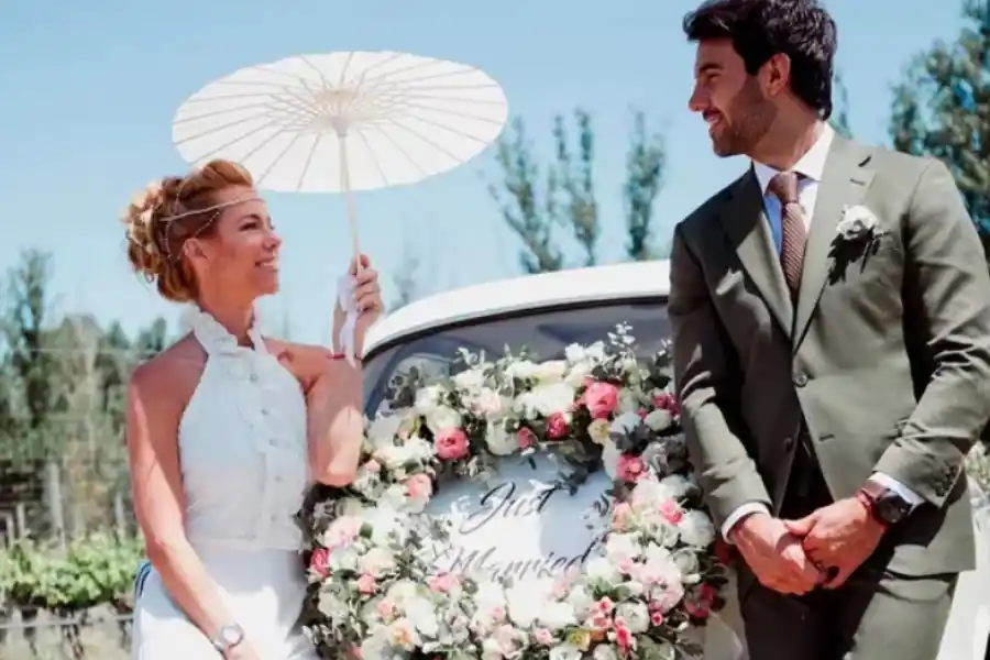 Mirá el álbum de fotos del casamiento de Nicole Neumann y Manu Urcera