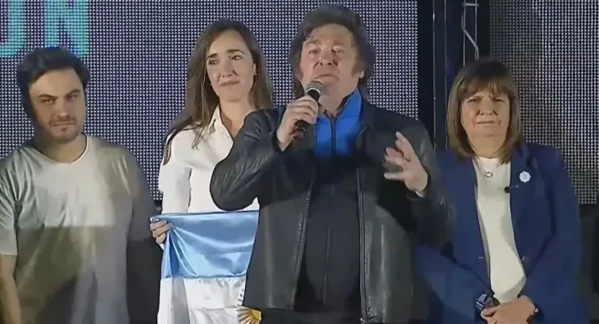Javier Milei junto a Victoria Villarruel, Patricia Bullrich en Córdoba, durante la campaña.