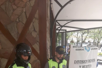 Un adolescente concretó un ataque de “rompevidrios” en el ex Abasto