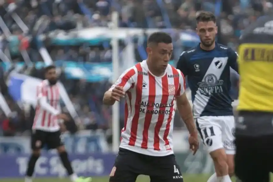 ALTERNATIVA. Bordón continuará defiendo la camiseta de San Martín por una temporada más.