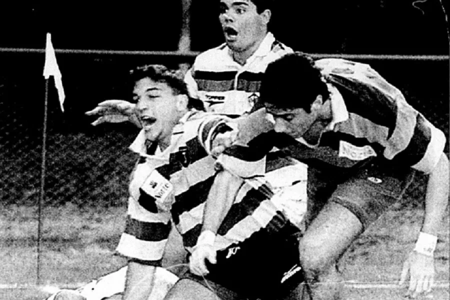 TRY. Federico Santillán celebra una de sus dos conquistas en el triunfo de 1998.