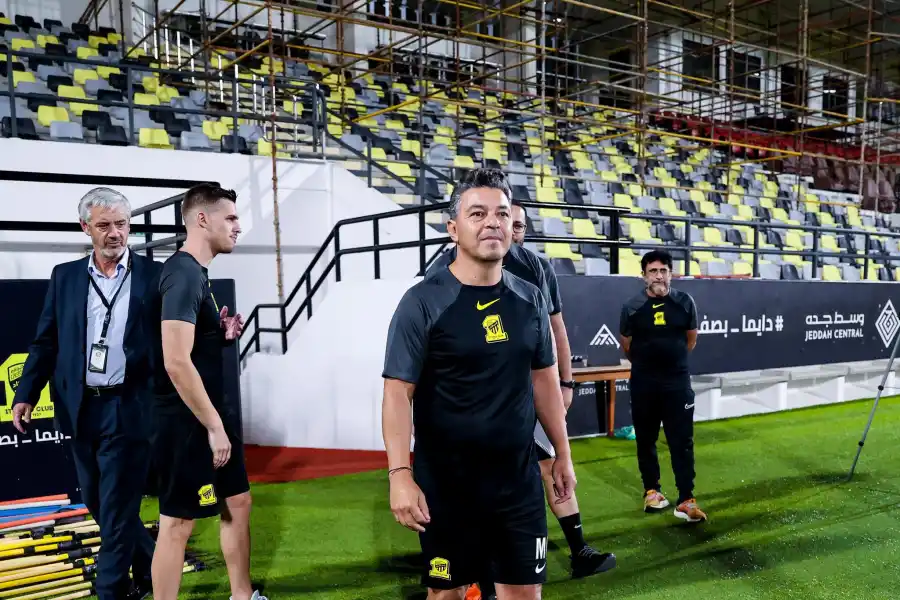 Gallardo tuvo su primer contacto con el fútbol árabe