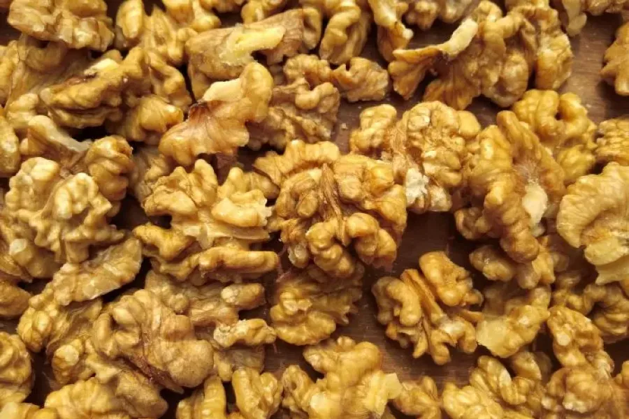 Según la Universidad de Harvard, es de suma importancia incorporar nueces a nuestro desayuno.