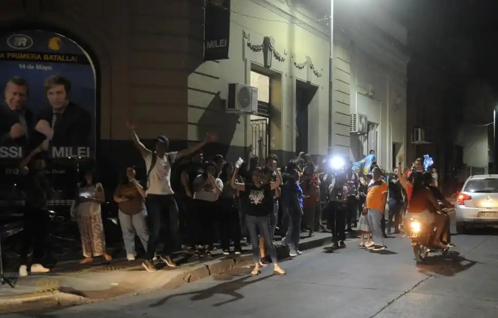 Fuerza Republicana resurge de la mano de Javier Milei