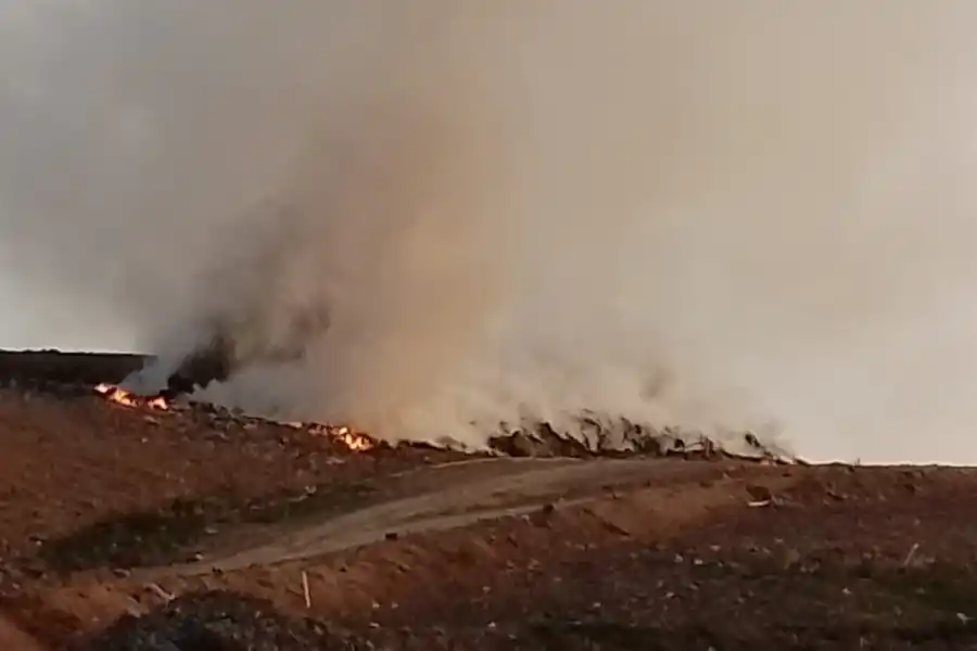 Hubo un incendio en la planta de Overo Pozo: investigan si fue intencional