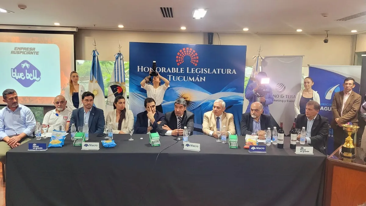 PANEL. Autoridades de la provincia, de la ciudad de Aguilares y del club Aguará Guazú participaron de la conferencia de lanzamiento.