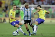 Argentina recuperó el temple y puso de rodillas a Brasil
