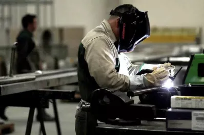 En septiembre, la actividad económica retrocedió 0,7% interanual