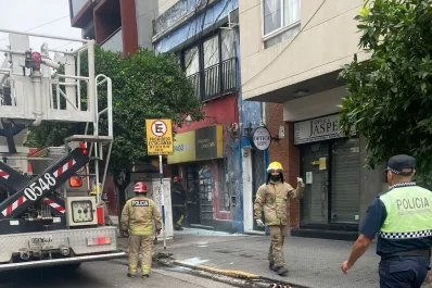 Se incendió un medidor de energía eléctrica en un local comercial céntrico