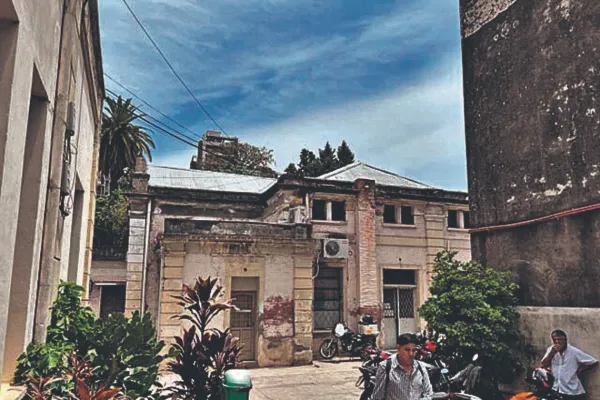 Cartas de lectores: Edificio del Ministerio de Educación