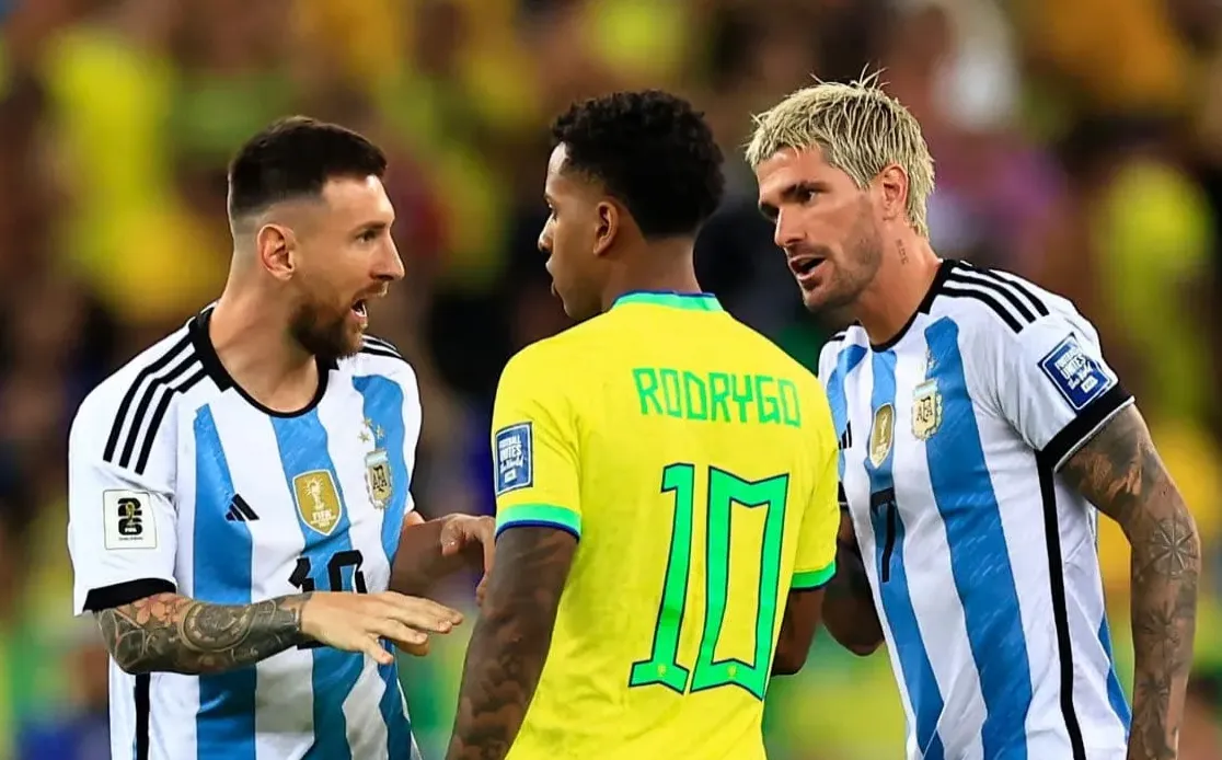 El brasileño Rodrygo hizo una seria denuncia luego de su cruce con Lionel Messi