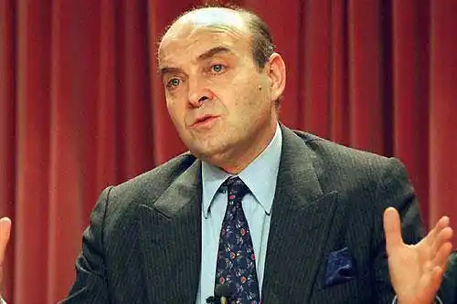 Fueron 30 ministros de Economía en 40 años: el número lo dice todo