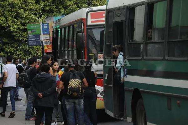 Aetat garantizó el pago del aguinaldo y no habrá paro de ómnibus en Tucumán