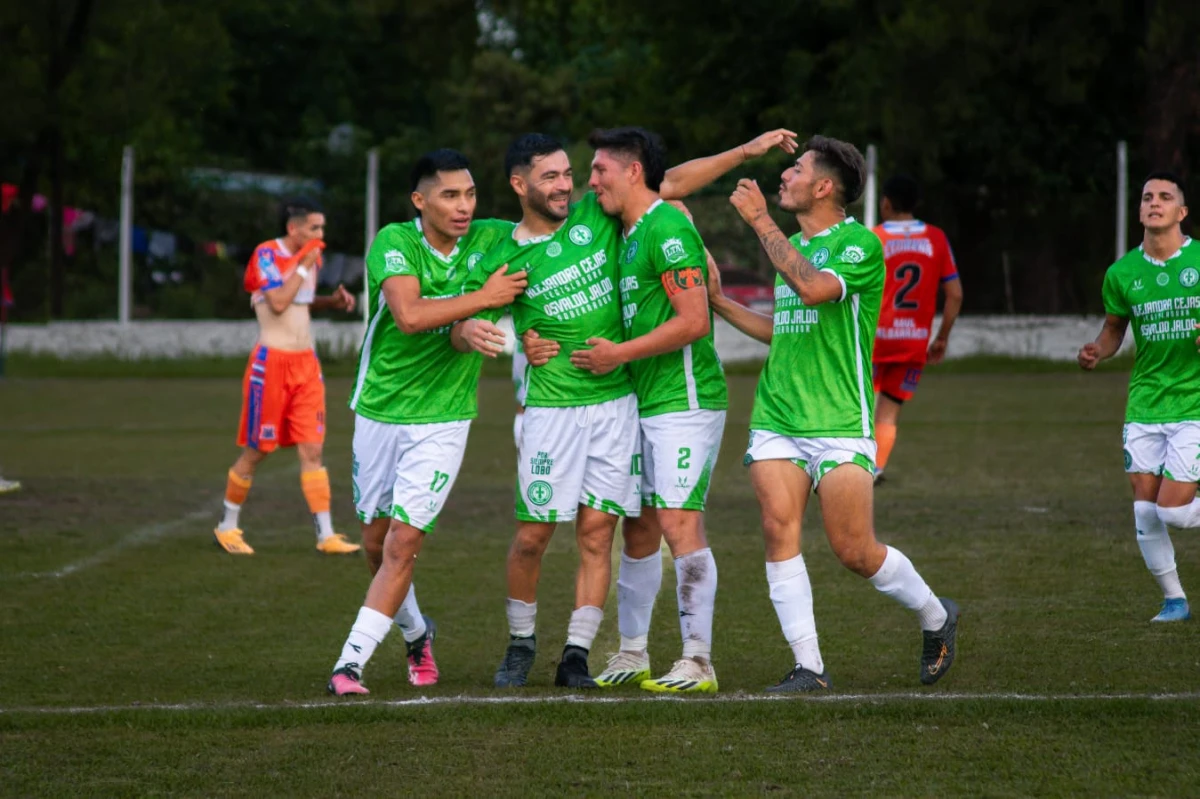 Graneros goleó y llegó a la cima en el Regional