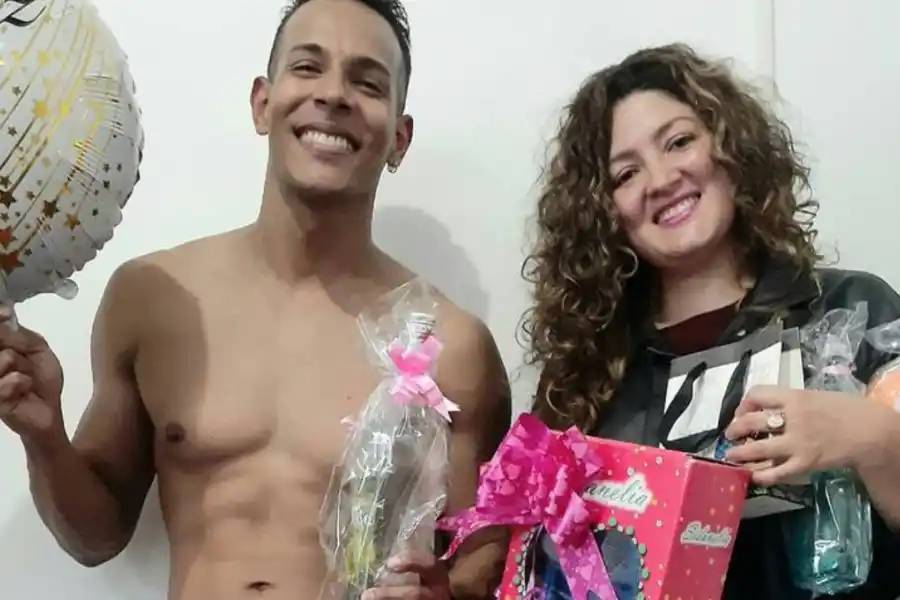 Una diputada salteña juró con anillo y vestida de novia: “hoy me caso con el pueblo”