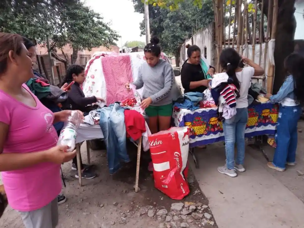 A MEDIO HACER. Faltan el piso y otros detalles en la galería del local.