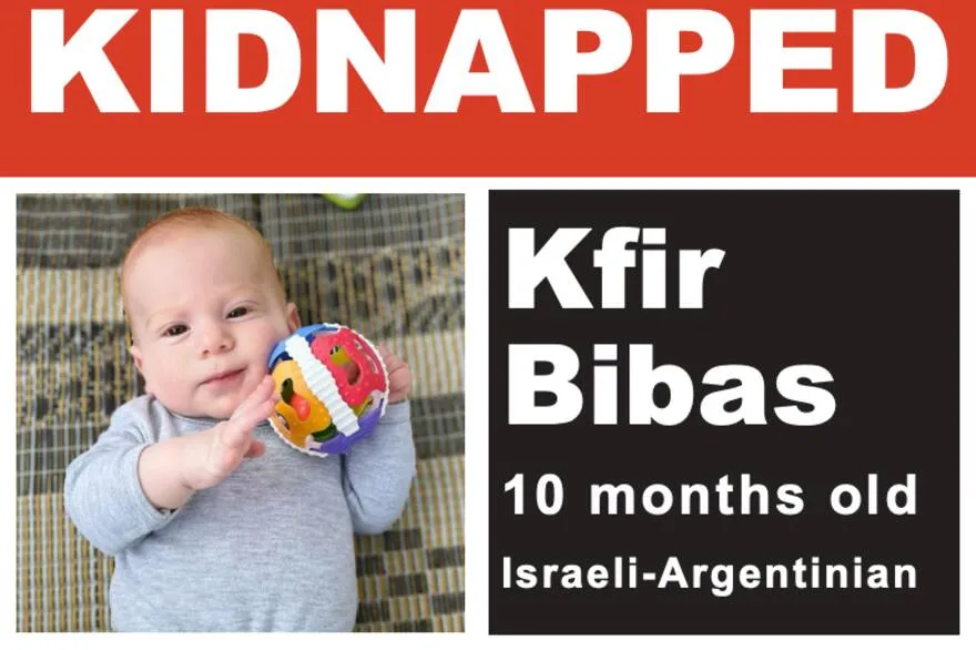 La familia del bebé argentino secuestrado por Hamas suplica que lo liberen