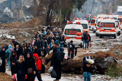 Israel y Hamas extenderán la tregua en Gaza para intercambiar más rehenes por prisioneros