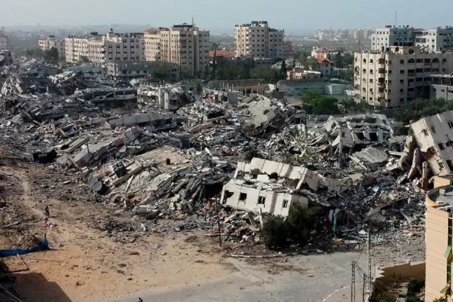 DESTRUCCIÓN. Los ataques israelíes han dejado reducida a escombros algunas zonas residenciales de Gaza.