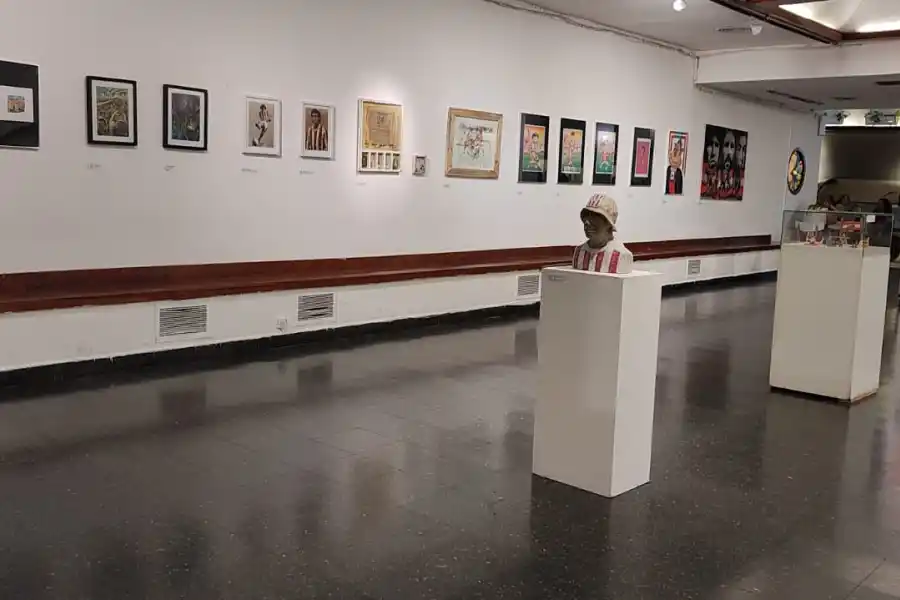 San Martín homenajeado por artistas en una muestra imperdible