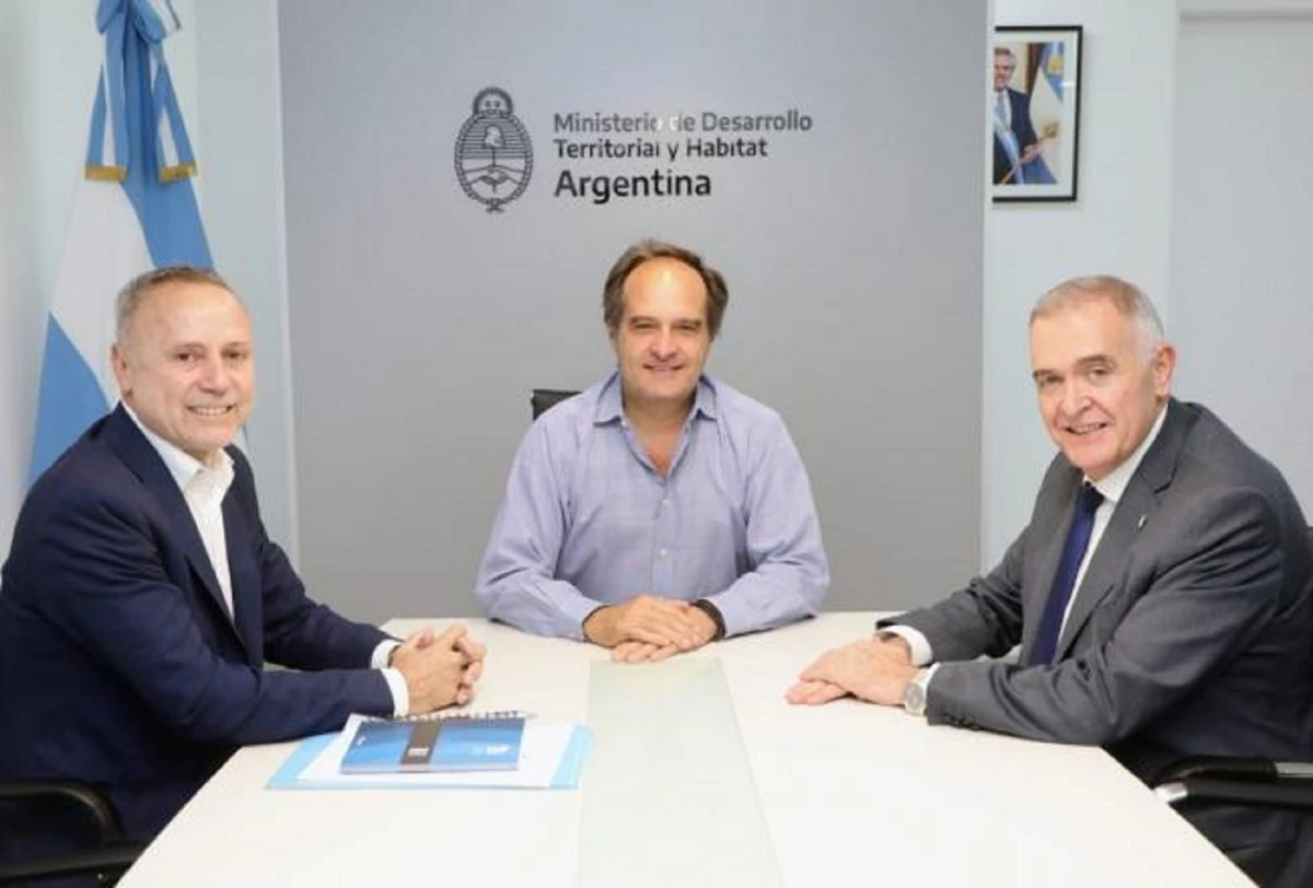 EN BUENOS AIRES. Osvaldo Jaldo se reunió con Santiago Maggiotti y Hugo Cabral. 