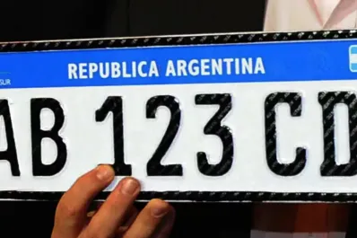 Atención conductores: ¿quiénes pueden circular con patentes de papel y por qué?