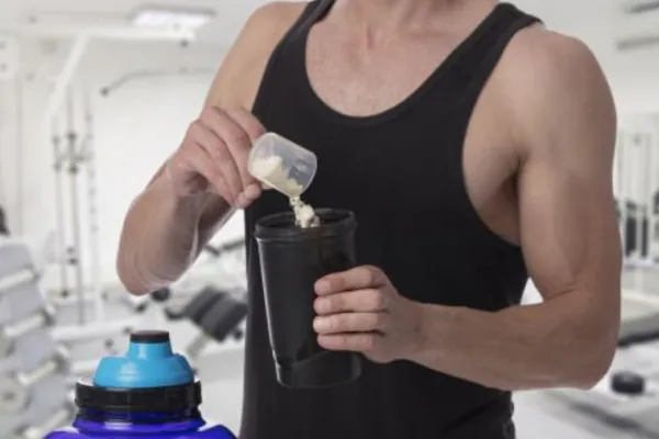 ¿Qué es y cómo tomar creatina? Así es la proteína para aumentar la masa muscular