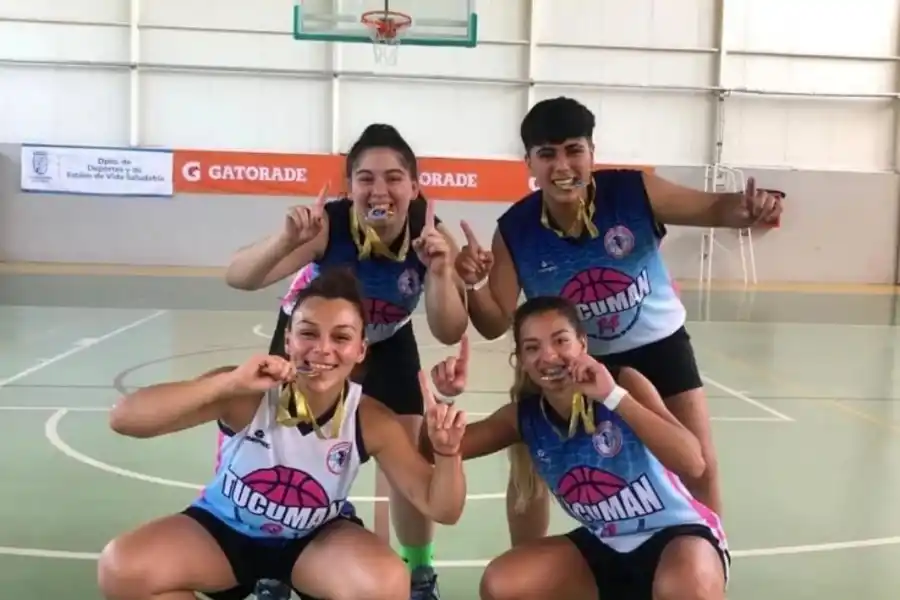 GLORIA. Su último torneo en básquet fue en Atacama (Chile), donde se fue con la medalla de oro.
