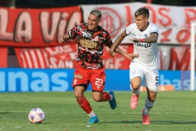 Ricardo Centurión dio positivo de cocaína en un control policial e intentó huir en su Mercedes Benz