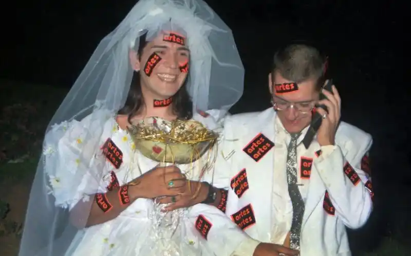 “Cómo explicar el arte a una margarita muerta” en el MUNT