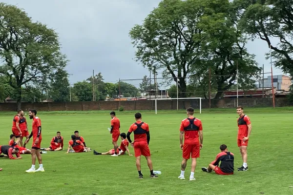 A la espera de un nuevo entrenador, San Martín de Tucumán regresó a las prácticas