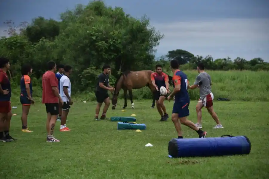 RIO CHICO. Santa Ana Rugby Club, dirigido por Luis Abregú. 