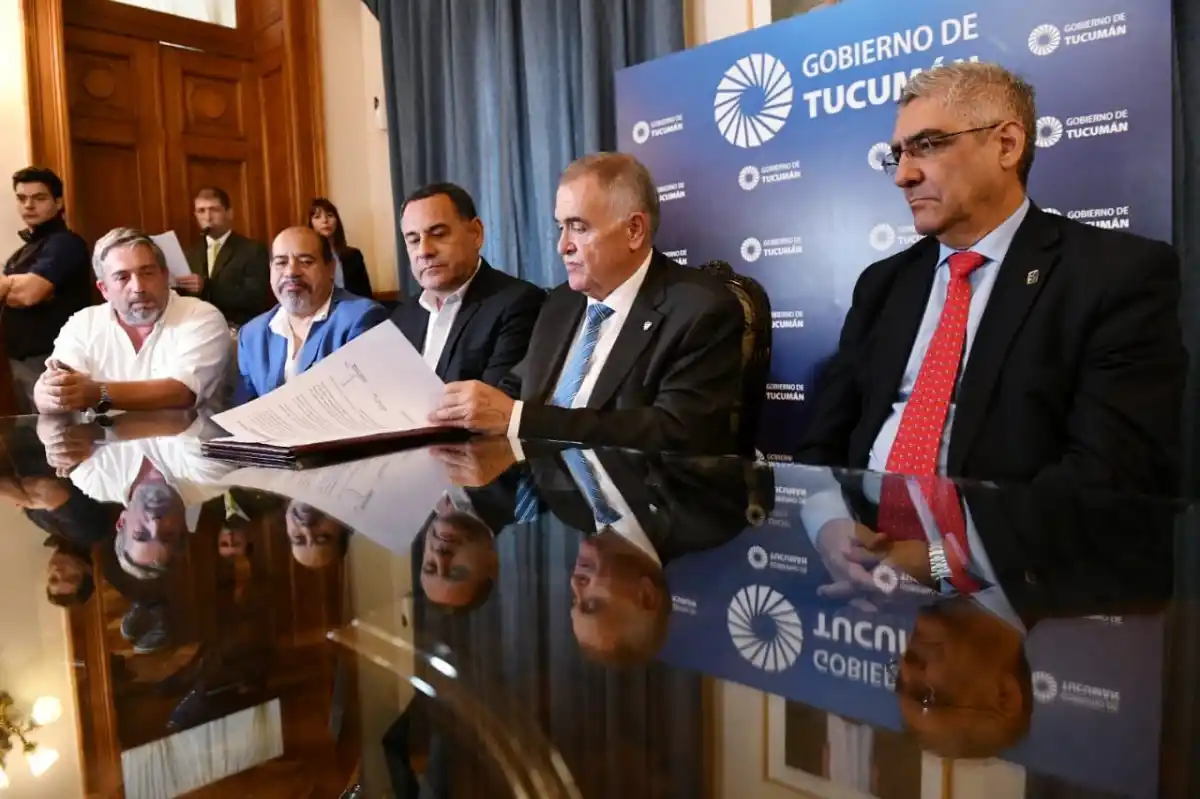 Acuerdo con Sitravi y UGE. FOTO COMUNICACIÓN PÚBLICA