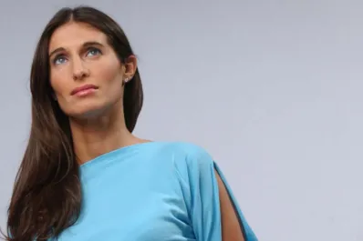 Azul, la hija de Romina Yan, terminó el secundario: el asombroso parecido con su mamá