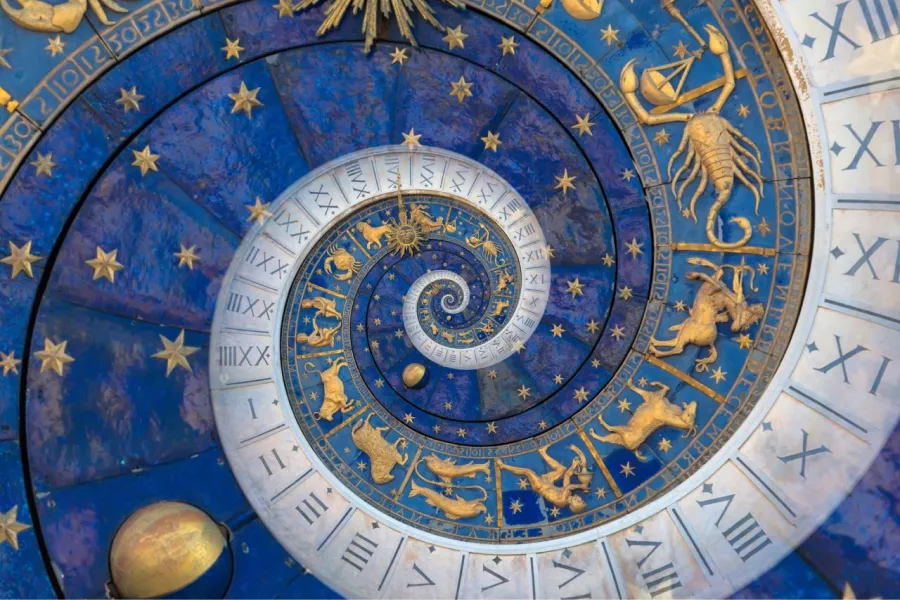 Horóscopo de hoy 8 de diciembre: qué le deparan los astros en el amor y el trabajo a cada signo 