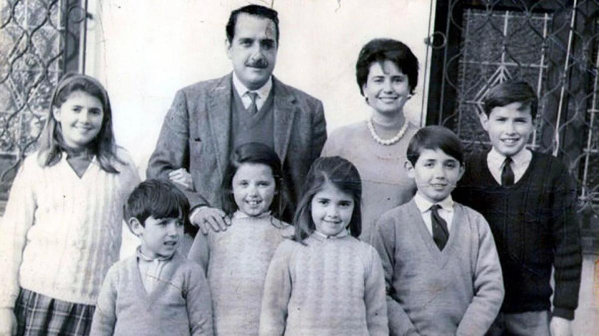 La “familia tipo presidencial”: padre, madre y dos hijos