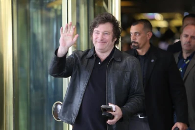 Milei y Massa acordaron la continuidad de funcionarios