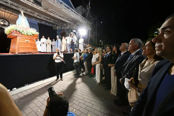 Jaldo participó de la misa y procesión en honor a la Virgen Inmaculada Concepción
