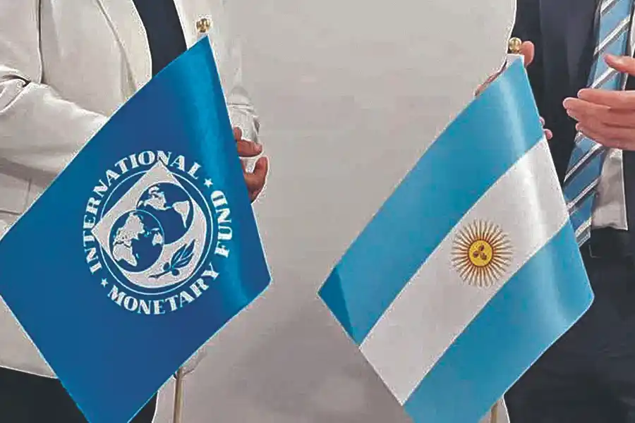 La pesada herencia: los 10 problemas económicos que Alberto Fernández le deja  a Javier Milei