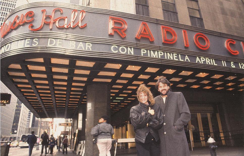 FUROR. Pimpinela obtuvo premios ACE de Nueva York a mejor espectáculo musical por sus presentaciones en el Radio City Music Hall, en 1985 y 1986